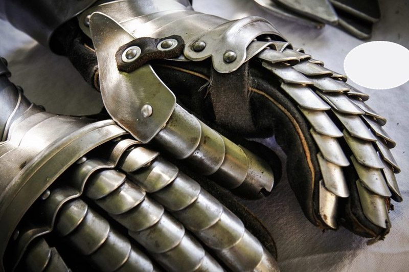 Dream about Gauntlet interpretation