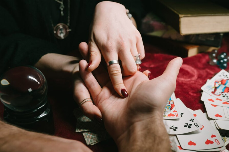 Dream about Fortune Teller interpretation