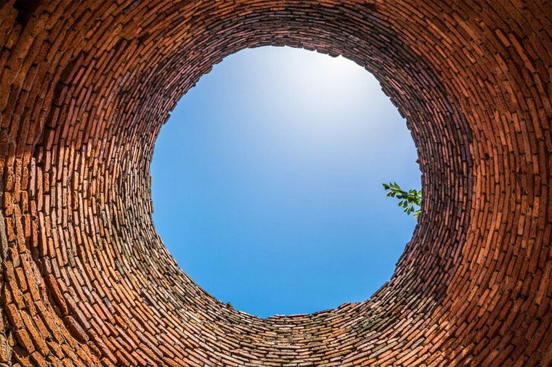 Dream about Hole interpretation