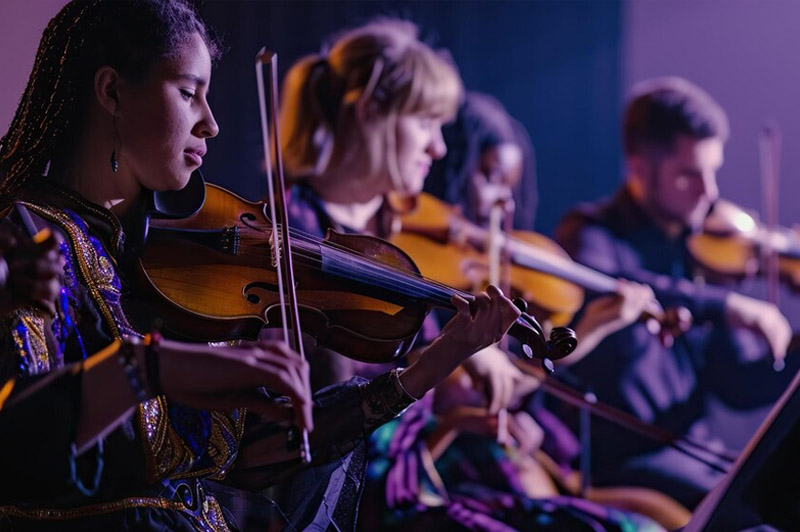 Dream about Orchestra interpretation